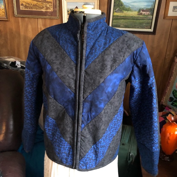 Handmade Quilt Coat - Picture 2 of 10